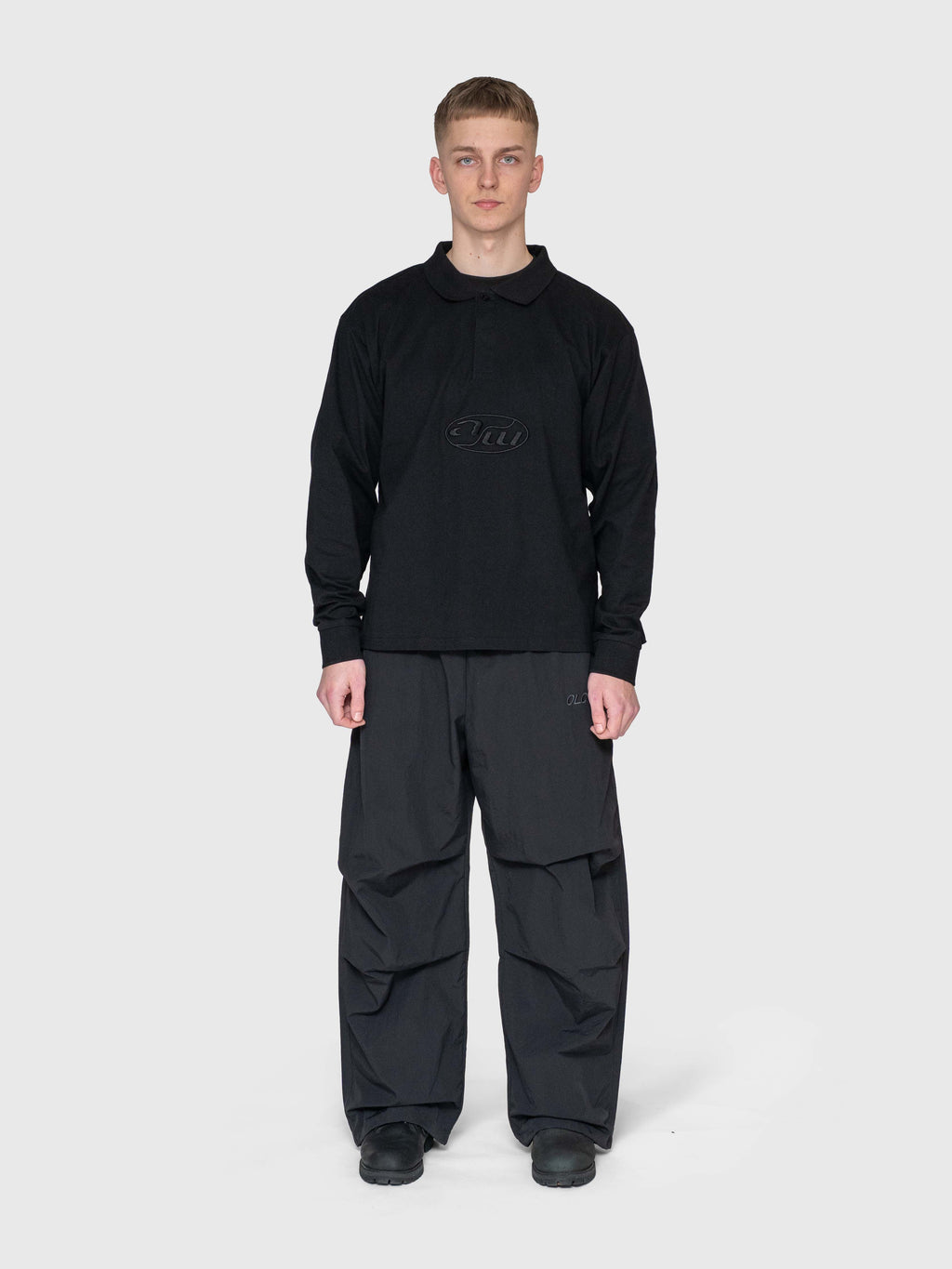 AW Parachute Pants - Black/Reflective