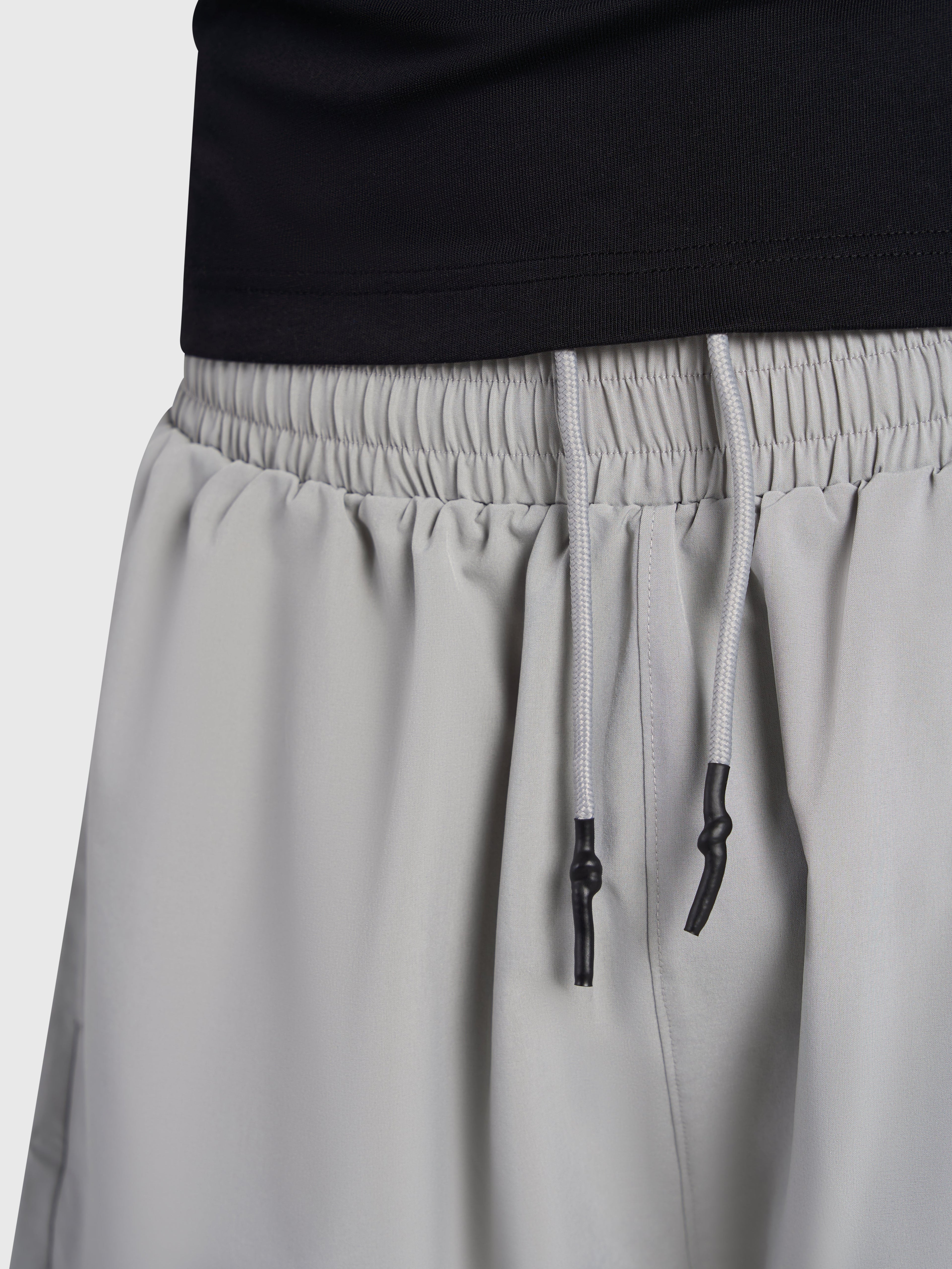 Confidence V2 4-Inch Tech Shorts - Grey/White
